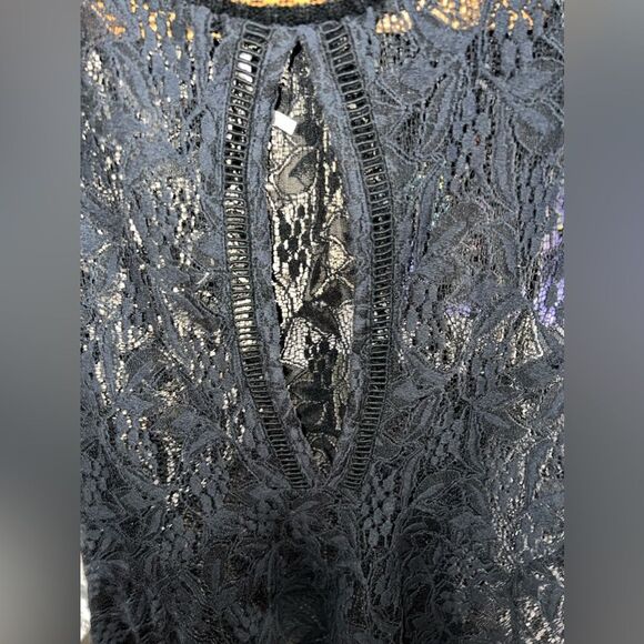 Free People Lace Peplum Top Varsity Type Neck Size Medium EUC goth dark fairy - Picture 6 of 6
